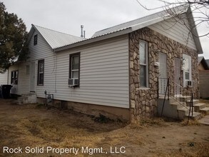 1002 Edith Blvd SE in Albuquerque, NM - Foto de edificio - Building Photo