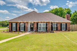 8536 Plantation Ridge Rd in Montgomery, AL - Building Photo