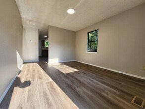 1433 N Brown Ave in Springfield, MO - Building Photo - Building Photo