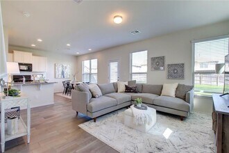 1031 Chad Lp in Round Rock, TX - Building Photo - Building Photo
