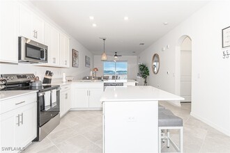 5583 Double Eagle Cir in Ave Maria, FL - Foto de edificio - Building Photo
