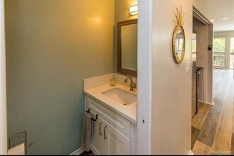 981074-1074 Komo Mai Dr in Aiea, HI - Building Photo - Building Photo