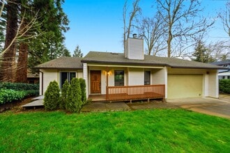 21979 SW Mandan Dr in Tualatin, OR - Building Photo - Building Photo
