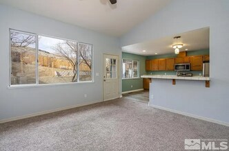 4223 Lees Corner Rd in Chantilly, VA - Foto de edificio - Building Photo