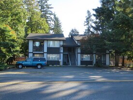 11020 122nd St E, Unit 2 in Puyallup, WA - Building Photo