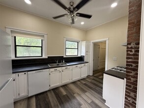 406 College St in Shreveport, LA - Building Photo - Building Photo