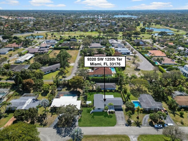 9320 SW 125th Terrace in Miami, FL - Building Photo - Building Photo