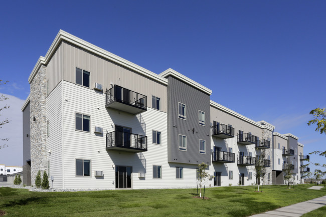 Encore in Fargo, ND - Foto de edificio - Building Photo