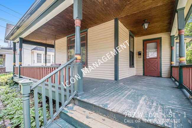 709 W Lovell St in Kalamazoo, MI - Building Photo - Building Photo