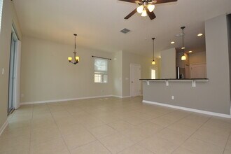 9325 Shepton St in Orlando, FL - Building Photo - Building Photo