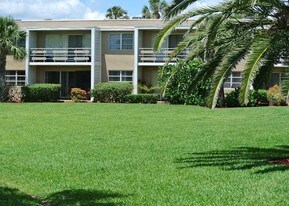 Shore View Apartments in Satellite Beach, FL - Building Photo