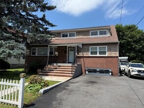 523 Seventh Ave in Pelham, NY - Building Photo - Building Photo