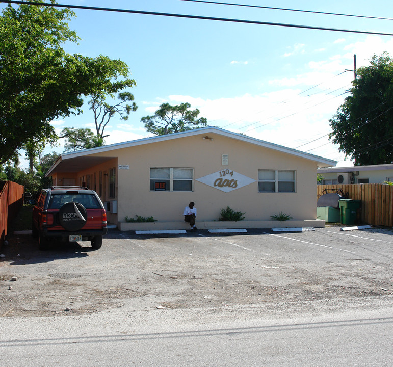 1204 NE 5th Ave in Fort Lauderdale, FL - Building Photo