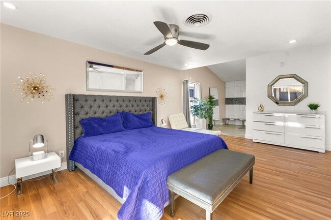 property at 1531 Commanche Dr