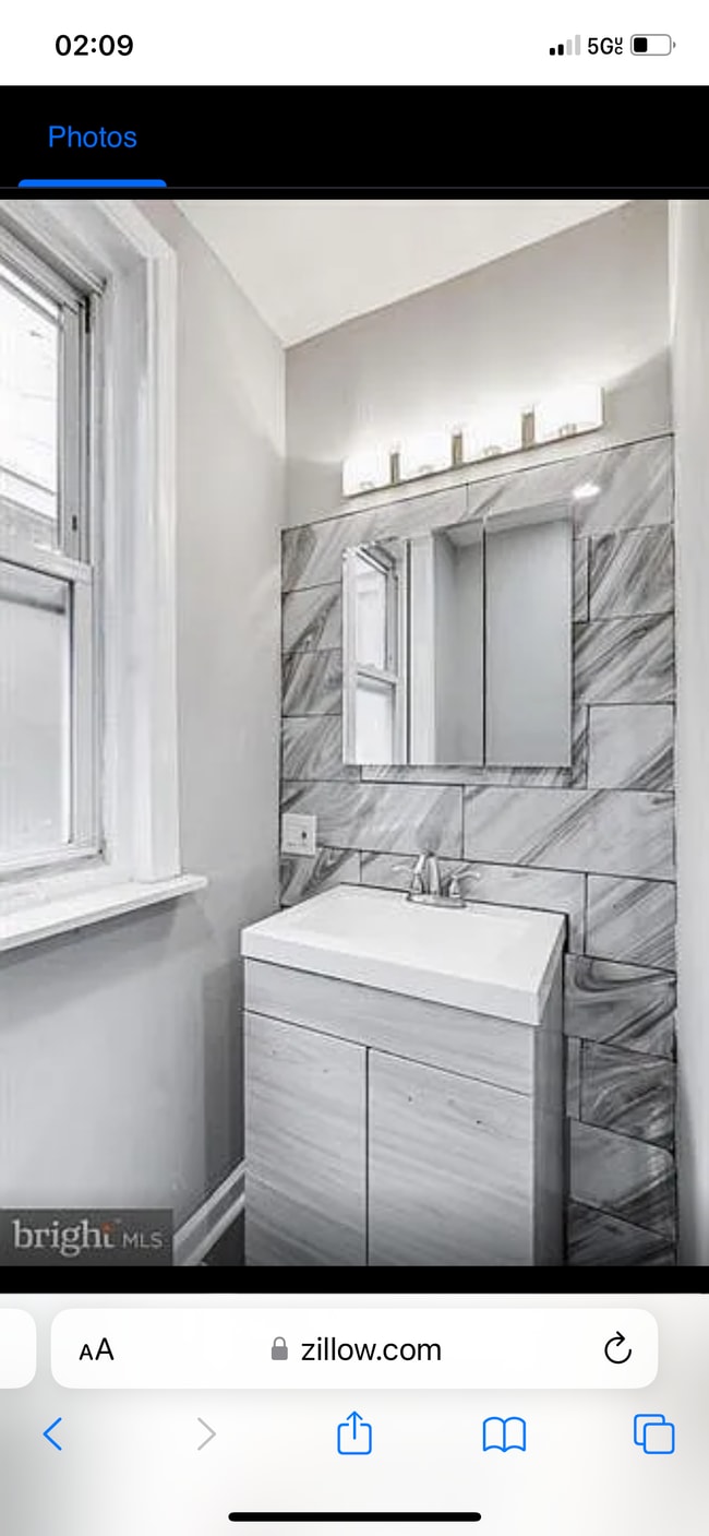 5028 N 10th St, Unit #2 in Philadelphia, PA - Building Photo - Building Photo