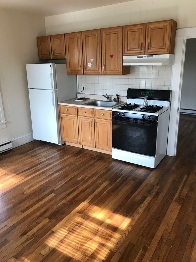 479 N Main St, Unit A