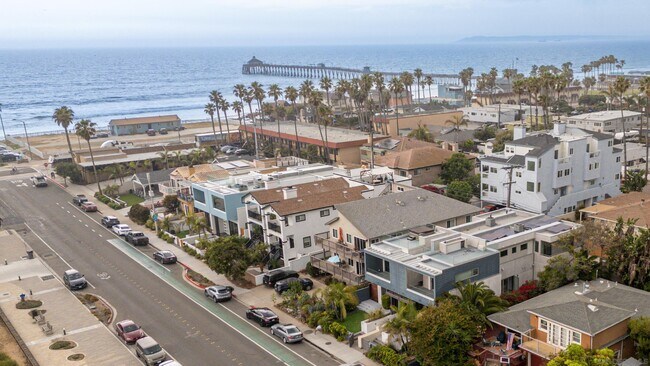162 Imperial Beach Blvd in Imperial Beach, CA - Building Photo - Building Photo