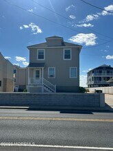 624 Ocean Ave in Sea Bright, NJ - Building Photo - Building Photo