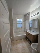 2215 E 80th St, Unit New Listing in Cleveland, OH - Building Photo