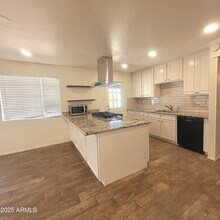 7226 E Portland St in Scottsdale, AZ - Building Photo - Building Photo