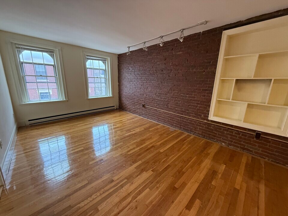 80 West Cedar St, Unit 88 west cedar 7 in Boston, MA - Foto de edificio