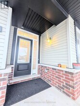 284 Ponderosa St in Ottawa, ON - Building Photo - Building Photo