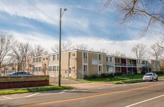 River Park in Detroit, MI - Building Photo - Building Photo