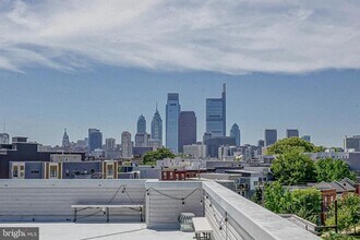 1710 Cambridge St in Philadelphia, PA - Building Photo - Building Photo