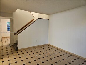 510 NW 109th Ave in Miami, FL - Building Photo - Building Photo