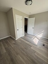 423 S Park Blvd in Streamwood, IL - Building Photo - Building Photo