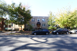 233 Kentucky Ave SE in Washington, DC - Building Photo - Building Photo