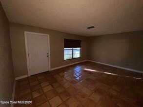 15 W Towne Pl in Titusville, FL - Building Photo - Building Photo
