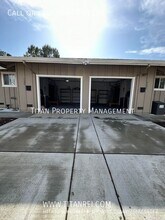 7227 Camel Rock Way in Citrus Heights, CA - Foto de edificio - Building Photo