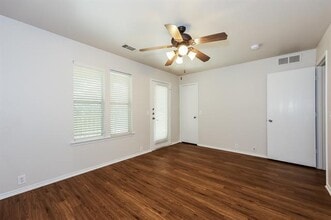 4129 Macy Ln in Fort Worth, TX - Foto de edificio - Building Photo