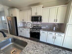3432 Vickrey Wds Pl in High Point, NC - Building Photo - Building Photo