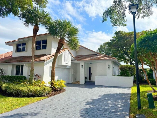 2252 NW 53rd St in Boca Raton, FL - Building Photo - Building Photo