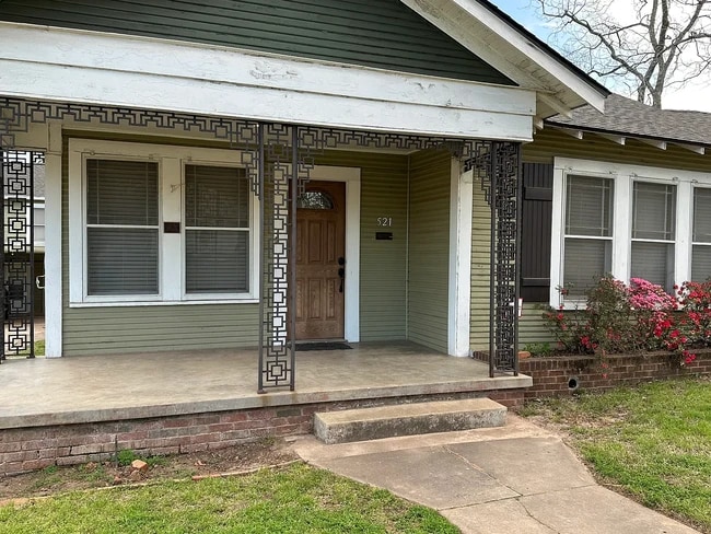 521 E Charnwood St, Unit House in Tyler, TX - Building Photo - Building Photo