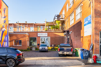 4600 De L'hôtel-De-Ville Av in Montréal, QC - Building Photo - Building Photo