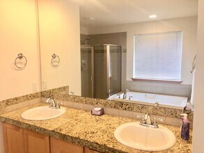 Stunning Harbor Home on a Prime Lot! in Lynnwood, WA - Building Photo - Building Photo