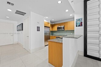 1010 SW 2nd Ave, Unit 1804 in Miami, FL - Building Photo - Building Photo