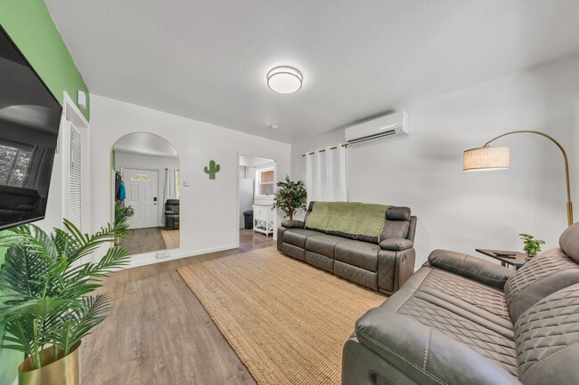 4700 65th St in Sacramento, CA - Building Photo - Building Photo