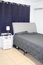 20022 NW 58th Ct in Hialeah, FL - Building Photo - Building Photo