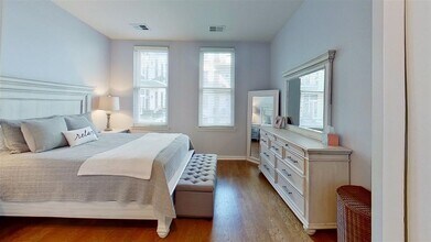 1100 Adams St in Hoboken, NJ - Building Photo - Building Photo
