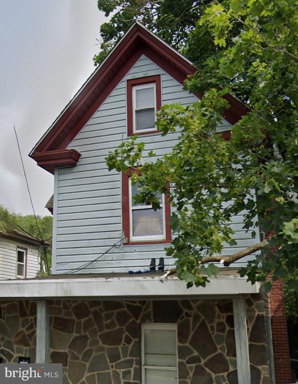 property at 408 Ellis St
