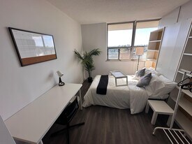 411 Duplex Ave in Toronto, ON - Building Photo