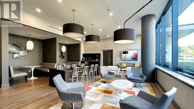 18 Rean Dr in Toronto, ON - Building Photo - Building Photo