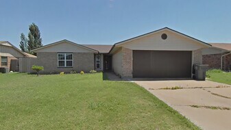 5222 NW Ashby Ave in Lawton, OK - Building Photo