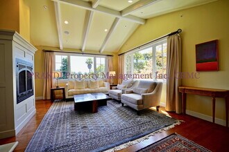 422 Live Oak Dr in Mill Valley, CA - Building Photo - Building Photo