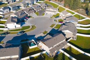 Orchard Land Duplexes in Coeur d'Alene, ID - Building Photo