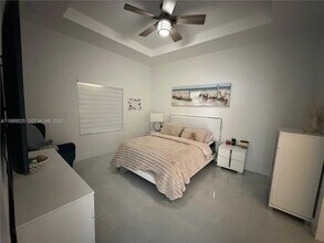 2481 NE 2nd Dr in Homestead, FL - Building Photo - Building Photo